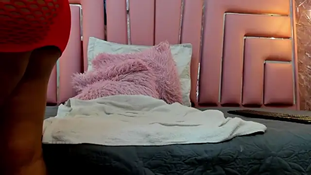 ALYANNA HOT  online show from February 14, 12:29 pm