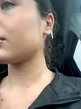 Ashley-Evans online show from November 21, 12:07 pm