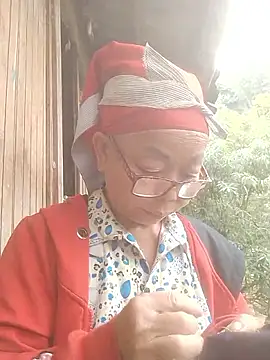 VangLe73 online show from October 20, 6:49 am