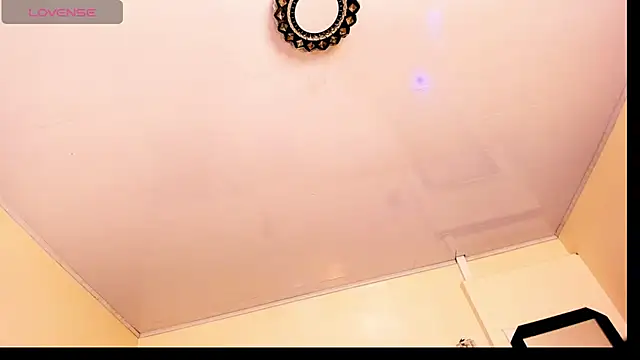 Rossedewitt  online show from December 15, 11:15 am