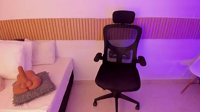 OliviaSweett online show from November 15, 12:22 am