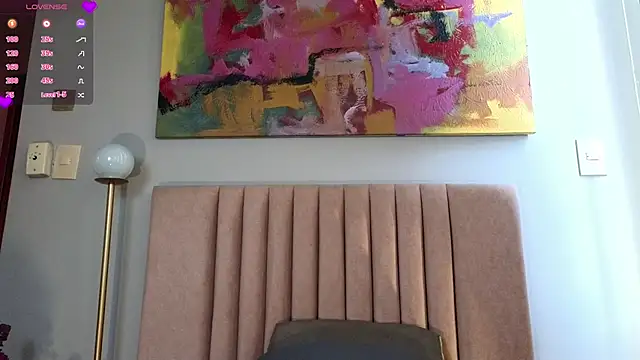 LunaAspen  online show from April 15, 6:19 pm