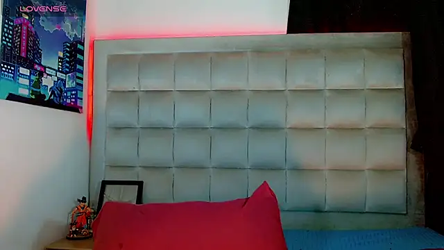 AmazingMistressNathy online show from April 6, 3:39 am