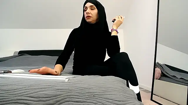 ArabianMalikah online show from January 14, 8:30 am