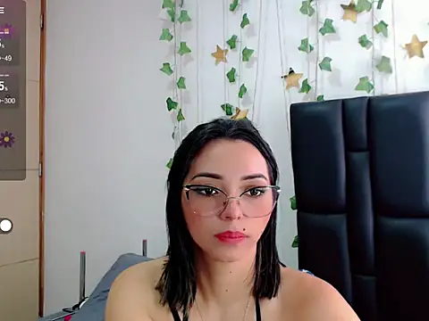 sara arias00 online show from September 21, 3:32 pm