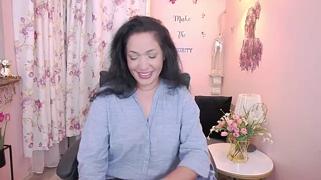 MyLovOne online show from June 12, 1:08 pm