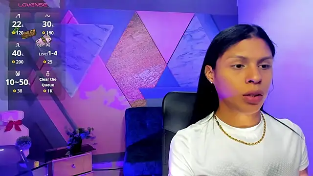 keytinthomson  online show from September 15, 7:43 pm