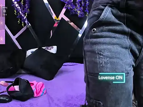 Emy Latin online show from September 25, 1:21 pm