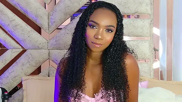 Tessa Owenss online show from April 23, 11:18 pm