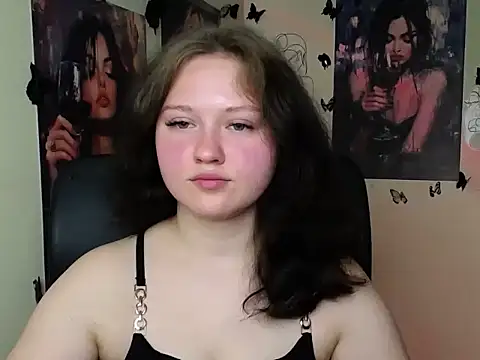 LadyAlice  online show from June 5, 6:52 am