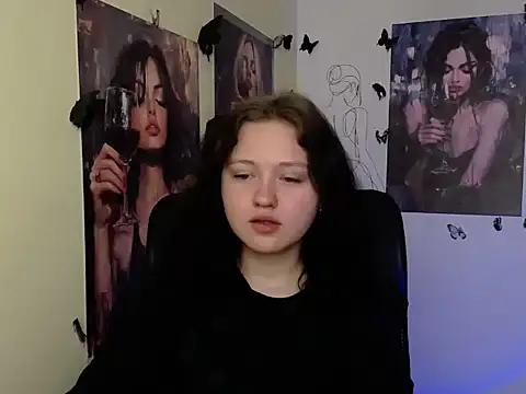 LadyAlice  online show from April 21, 6:09 am