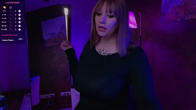 Morvelyn online show from October 10, 6:02 pm