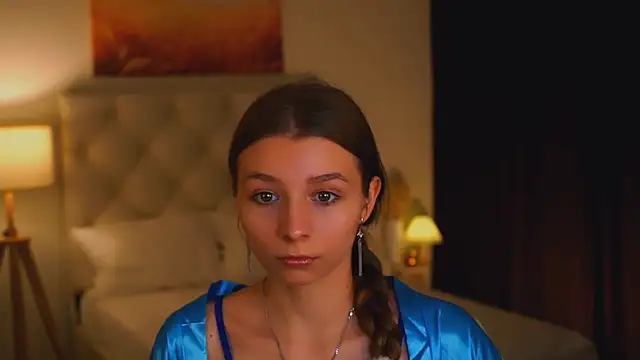 JulieDaniel online show from October 16, 9:12 am