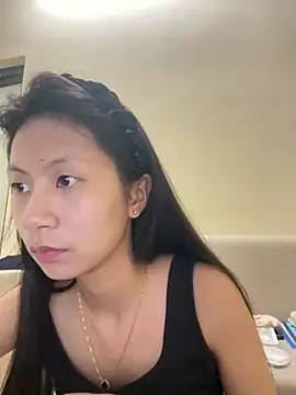 Lil-Gi online show from October 8, 3:27 pm