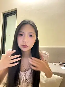 Lil-Gi online show from October 3, 4:12 pm