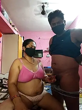 biggbobbsgirl online show from April 9, 2:58 am