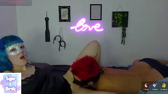 lyv x  online show from November 1, 10:14 pm