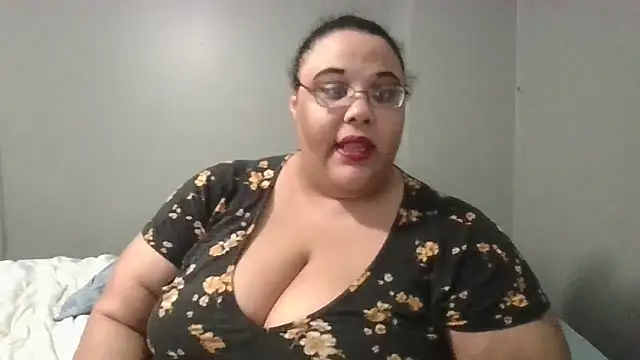 SexyBBW10790 online show from March 8, 12:09 pm