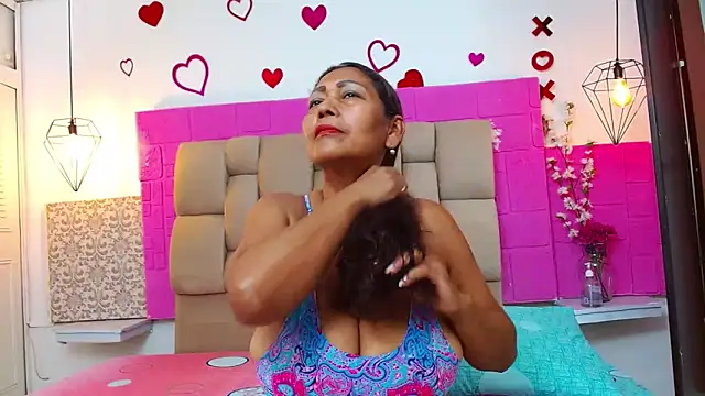 Damary Leon online show from September 15, 7:32 pm