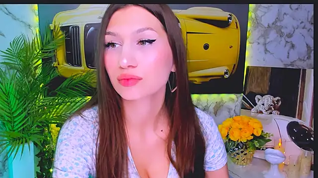 Mollyinyourmind online show from October 26, 5:36 am