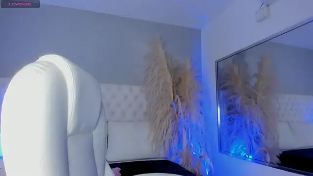 Ebonysweet   online show from April 13, 2:29 pm