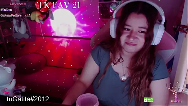 Pink girl0n online show from March 23, 4:57 pm