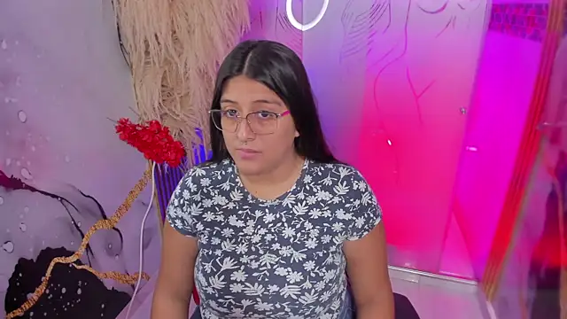 megann  up online show from December 19, 7:17 pm