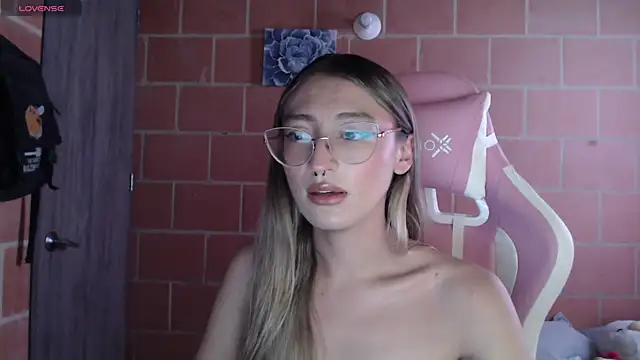 Andrea camilaaa online show from October 9, 3:27 pm