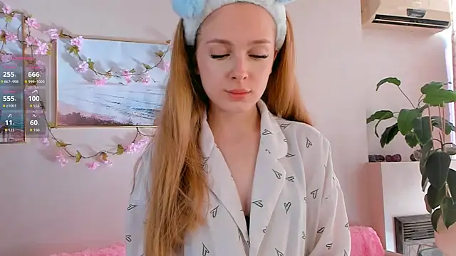 CindyGreen online show from September 24, 6:23 am