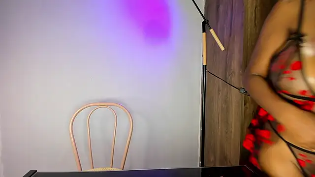 khate smith online show from April 12, 5:38 pm