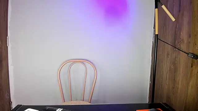 khate smith online show from April 18, 5:15 pm