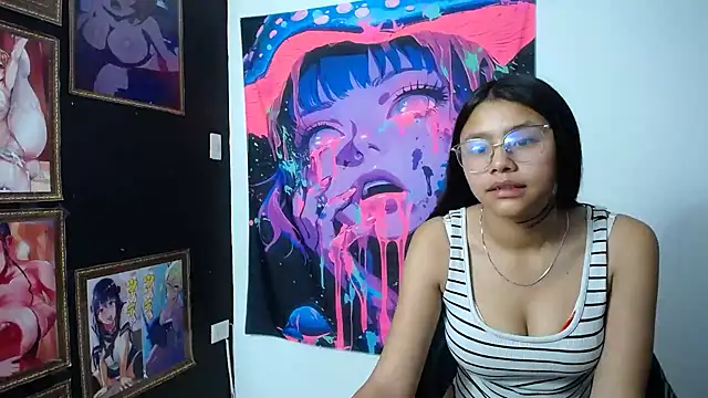 SofieLove 01 online show from November 24, 7:10 am