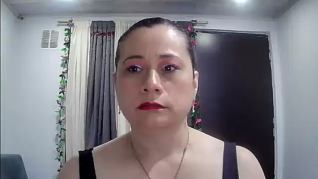 milagros latina75 online show from November 9, 5:42 pm