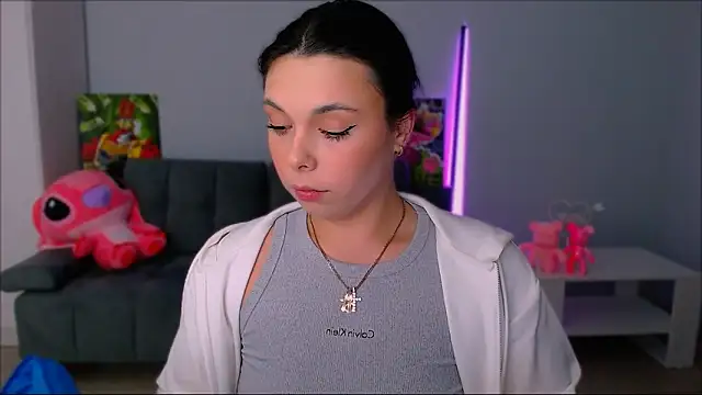 queenofthesense  online show from October 30, 5:36 pm