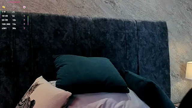 leilapons online show from April 5, 6:51 pm