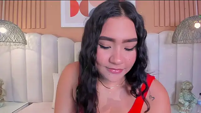 noa moon online show from March 26, 3:30 am