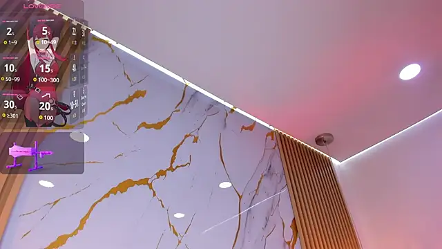 alissaowens  online show from October 13, 1:36 pm