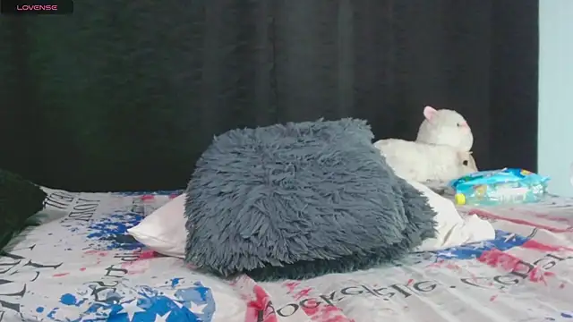 EVAH LEE  online show from October 7, 3:33 am