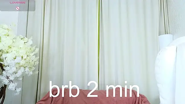 Janet Jee online show from September 24, 12:37 pm