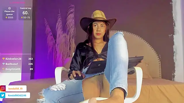  Kendall 19 online show from November 8, 8:47 pm