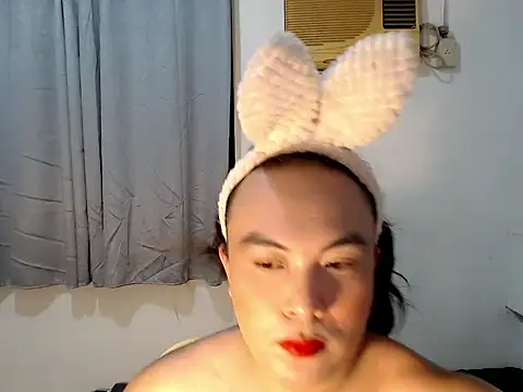 asianayumi online show from March 12, 1:47 pm