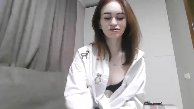 Requellia online show from December 14, 12:00 pm