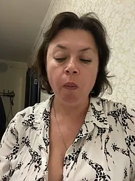 Kiravix online show from October 8, 3:05 pm