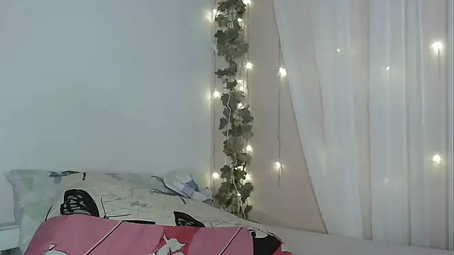 lishainparis18 online show from December 22, 1:58 pm