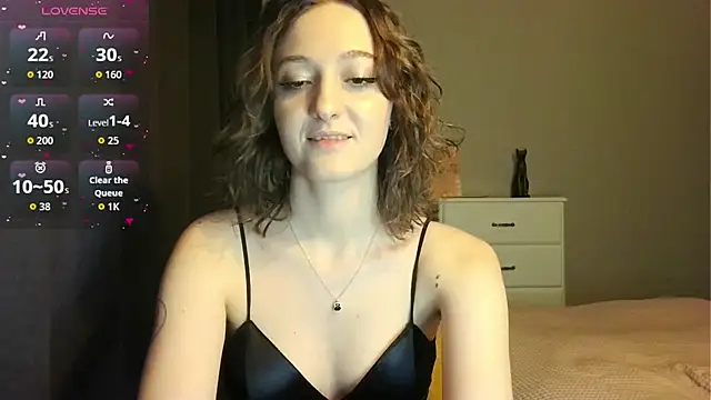 white liillyy online show from March 9, 9:51 pm