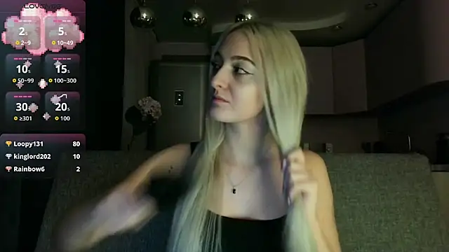 white liillyy online show from October 8, 9:41 pm