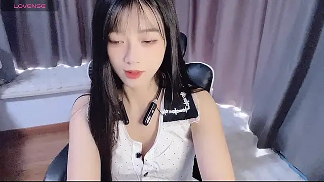 Cicicici-cc online show from November 4, 2:49 am