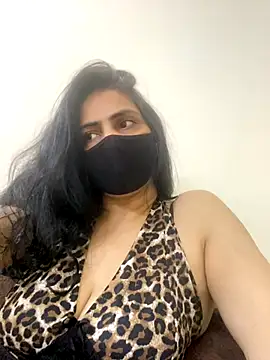 SashaPatel online show from October 30, 12:50 pm