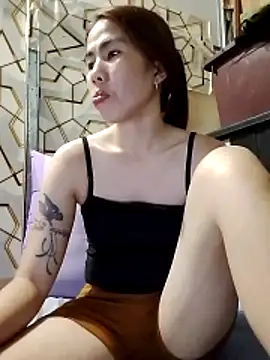 Deliciousgirl14 online show from April 23, 12:40 pm