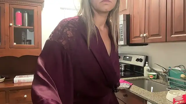 prettyykitty22 online show from February 8, 4:00 pm